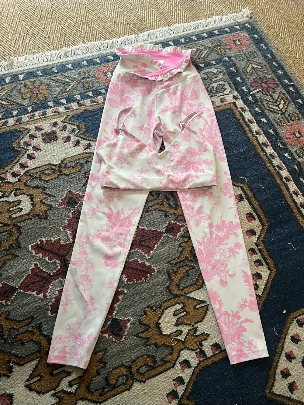 LoveShackFancy X Beach Riot 2 PIECE SET SMALL - Dana Pink White Ruffle Floral - Picture 5 of 13